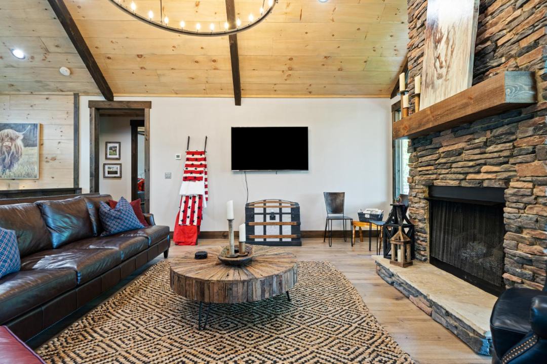 Photo of Others in Cherry Log