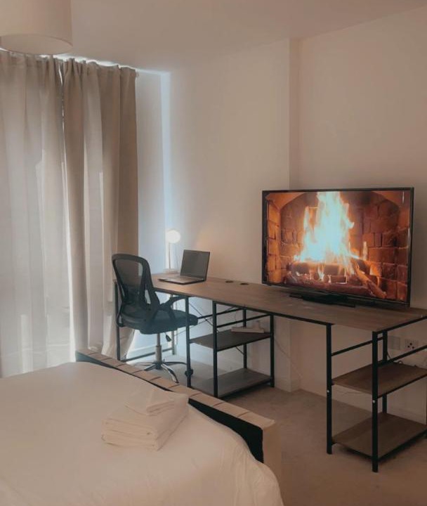 Photo of Others in Thames