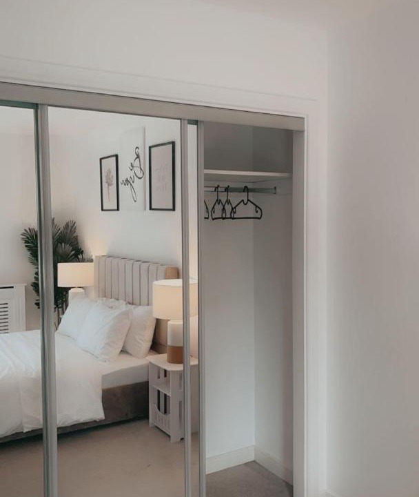 Photo of Others in Thames