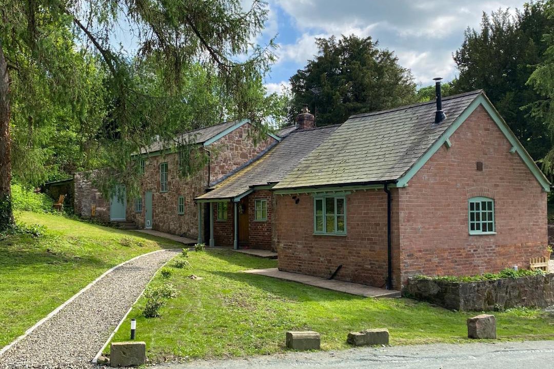 Photo of Buildings in Overton-on-dee