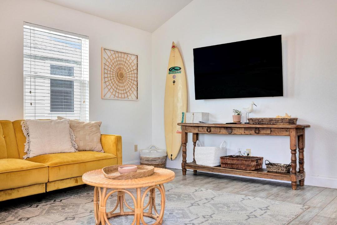 Photo of Livingroom in Leeward Sands