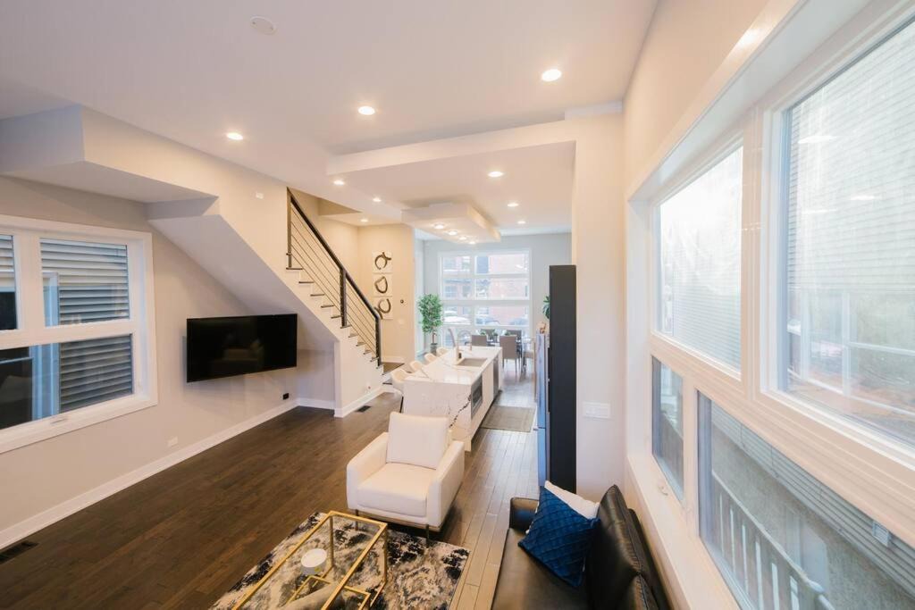 Photo of Others in West Bucktown