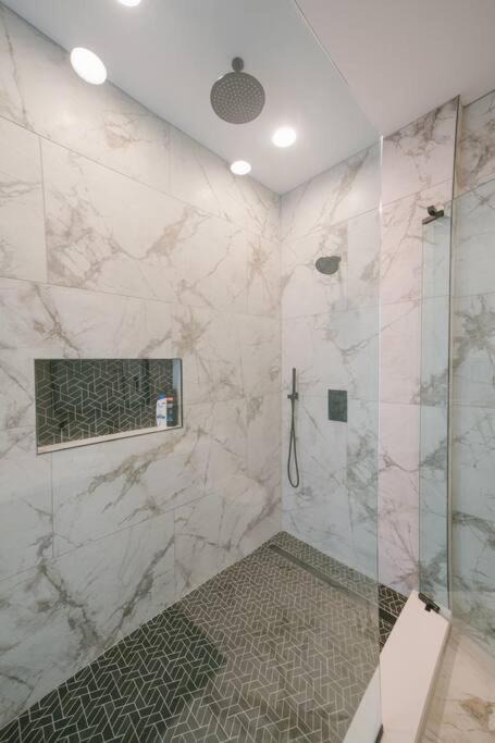 Photo of Others in West Bucktown