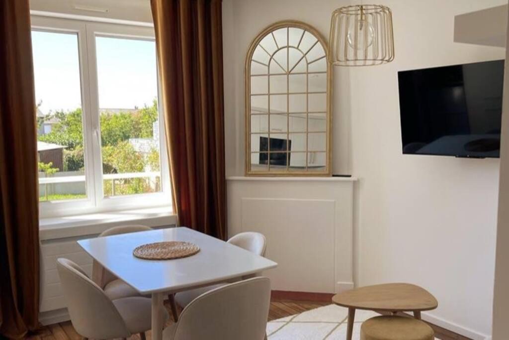 Photo of Others in Bruz