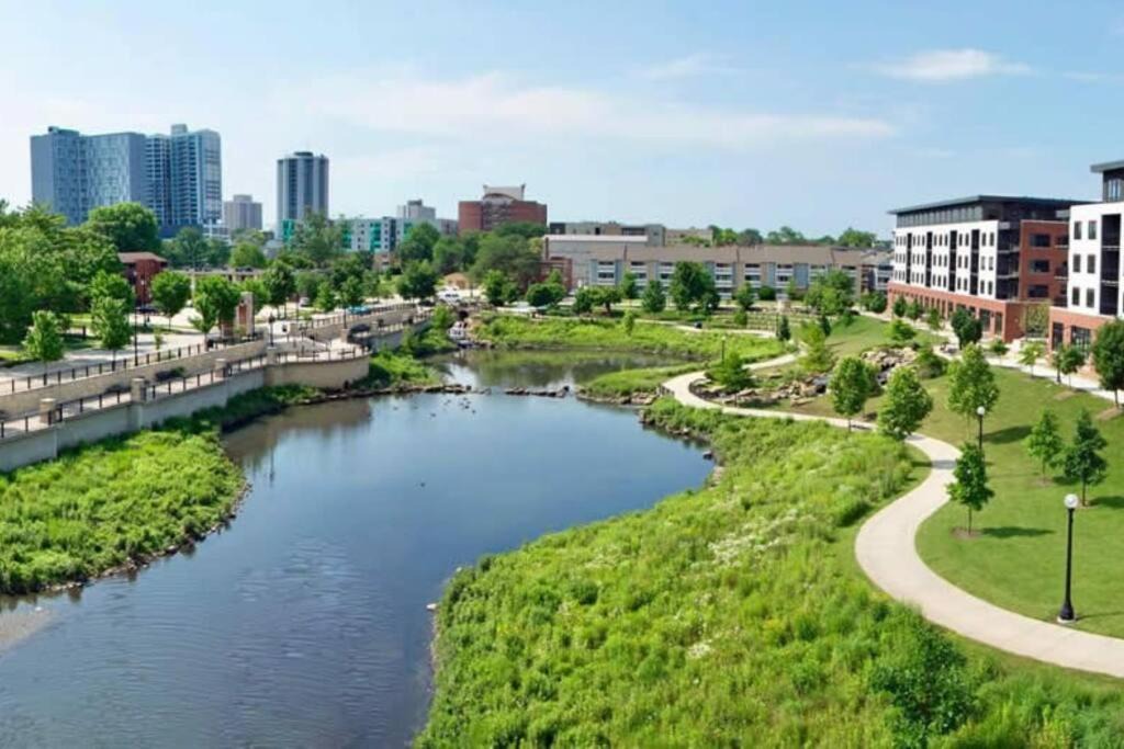 Photo of Others in Champaign