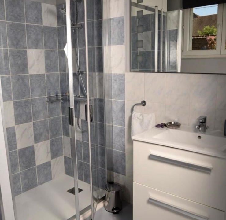 Photo of Bathroom in Louhans