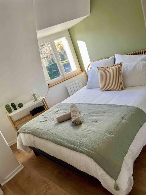 Photo of Bedroom in Rochecorbon