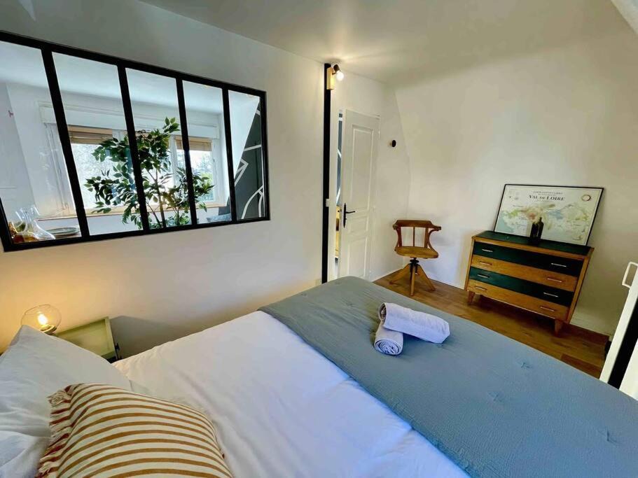 Photo of Bedroom in Rochecorbon