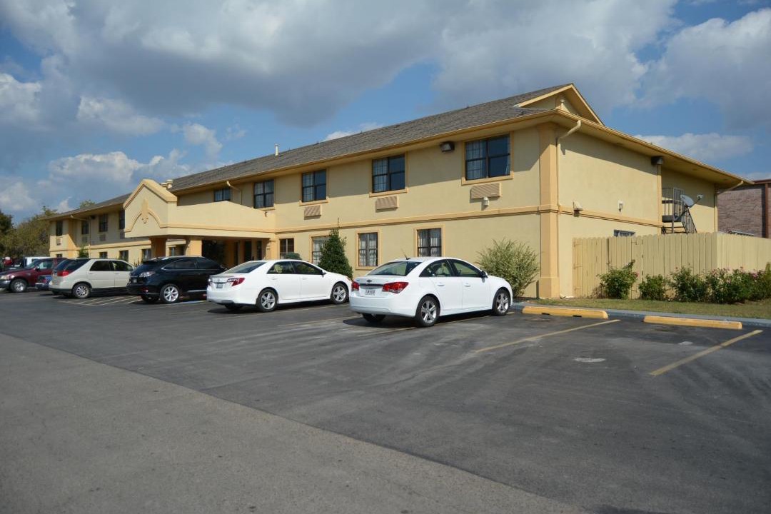 Photo of Buildings in Sulphur