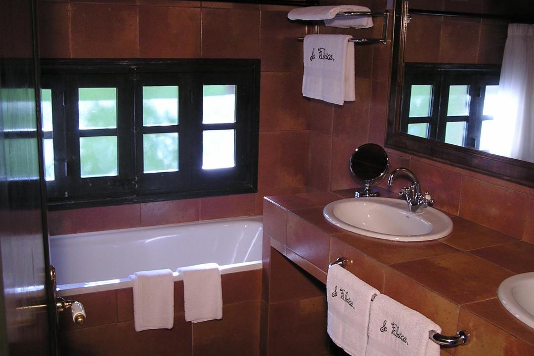 Photo of Bathroom in Senterada