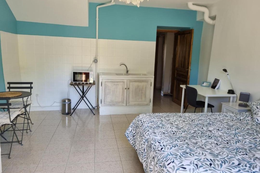 Photo of Bedroom in Saint-Michel-l'Observatoire