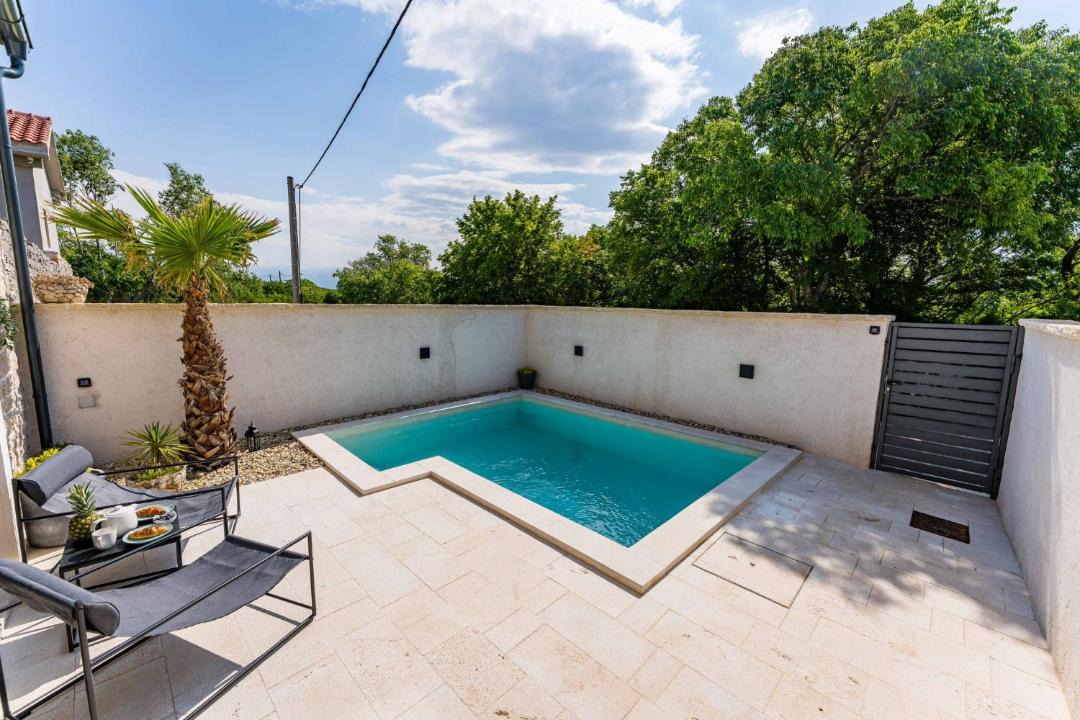 Photo of Patio Balcony in Pridraga
