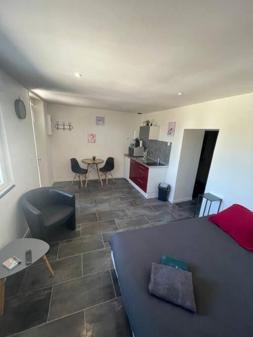 Photo of Others in Paroy-sur-Tholon