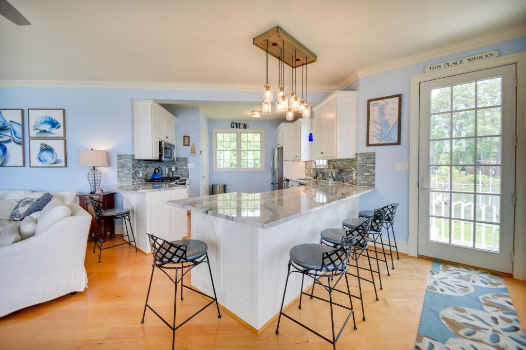 Photo of Others in White Stone