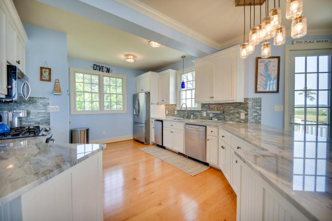 Photo of Others in White Stone