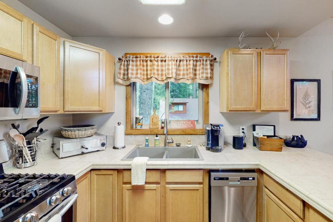 Photo of Others in Roslyn Ridge