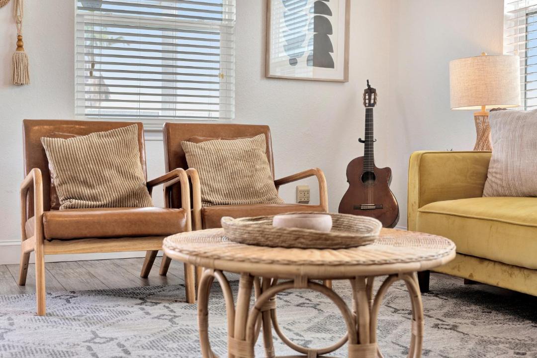 Photo of Livingroom in Leeward Sands