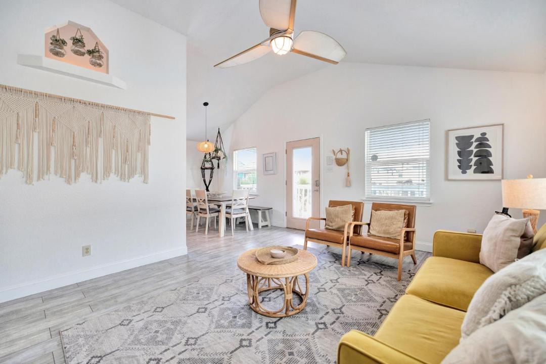 Photo of Others in Leeward Sands