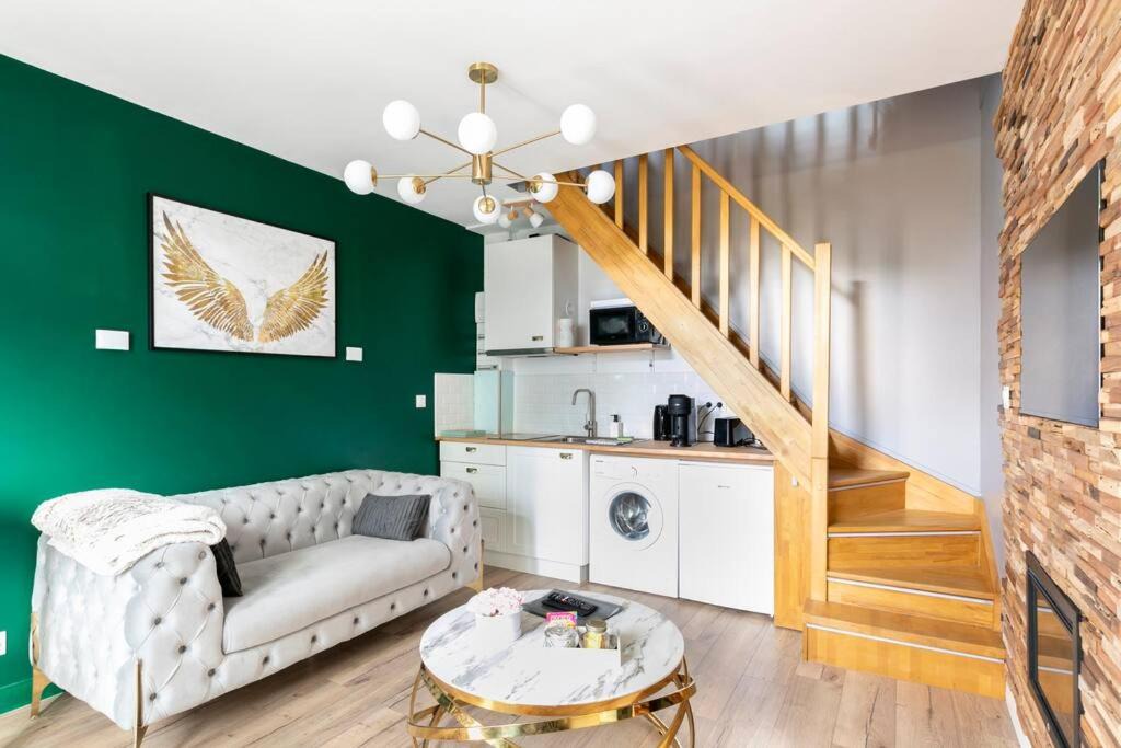Photo of Livingroom in Quartier Grieu-Vallon Suisse-Saint-Hilaire