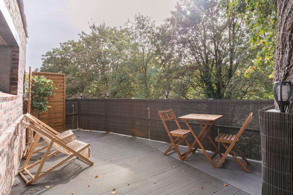 Photo of Patio Balcony in Quartier Grieu-Vallon Suisse-Saint-Hilaire