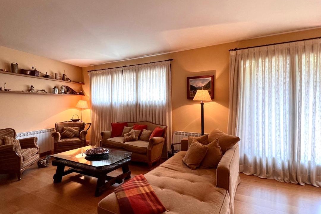 Photo of Livingroom in Areu