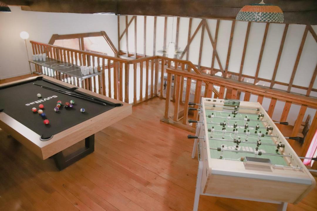 Photo of Others in Vivoin