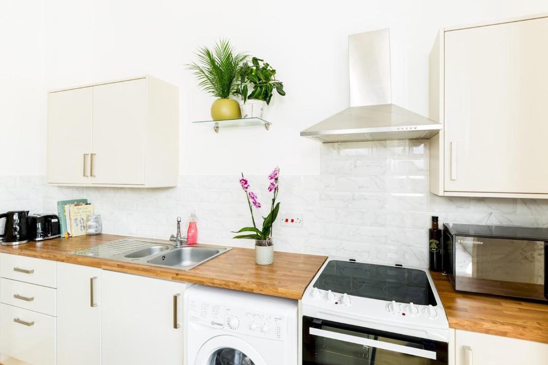 Photo of Kitchen in Leamington Spa