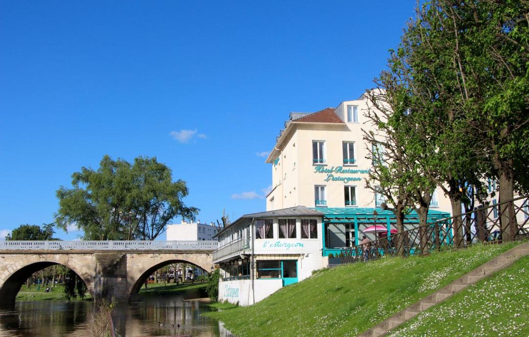 Photo of Others in Poissy