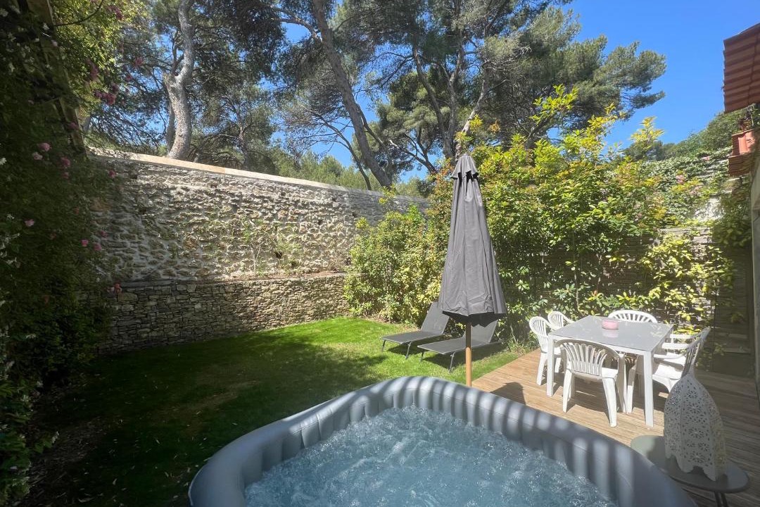 Photo of Others in Lattes