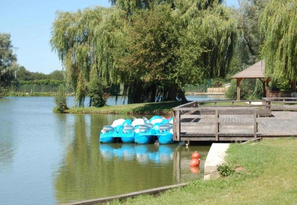 Photo of Others in Albert