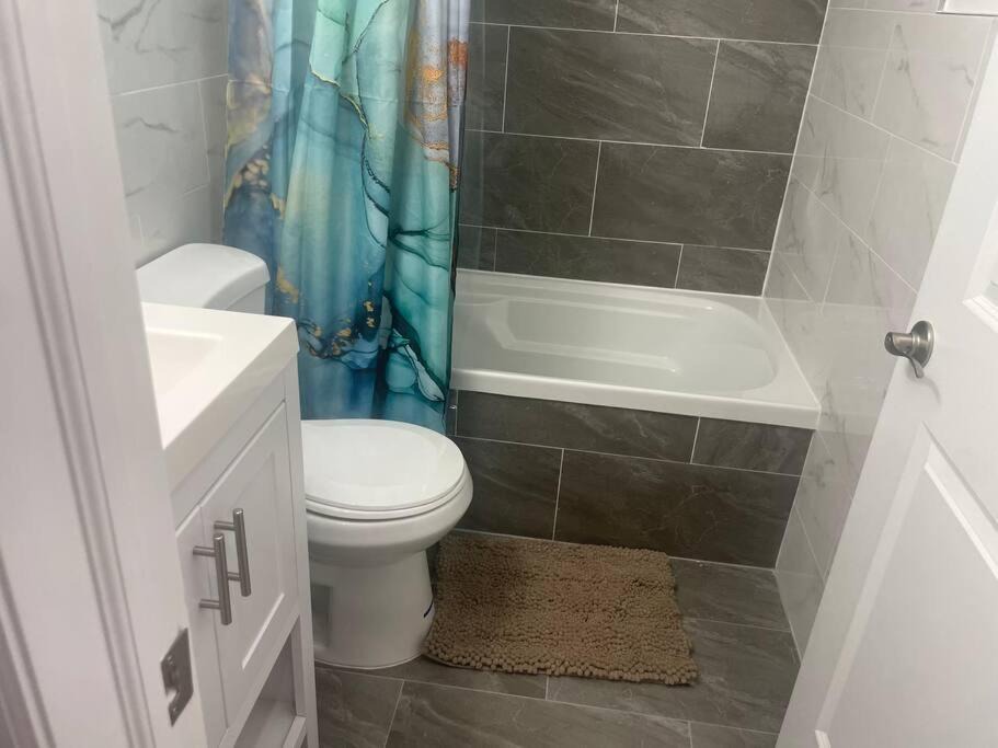 Photo of Others in Williamsbridge