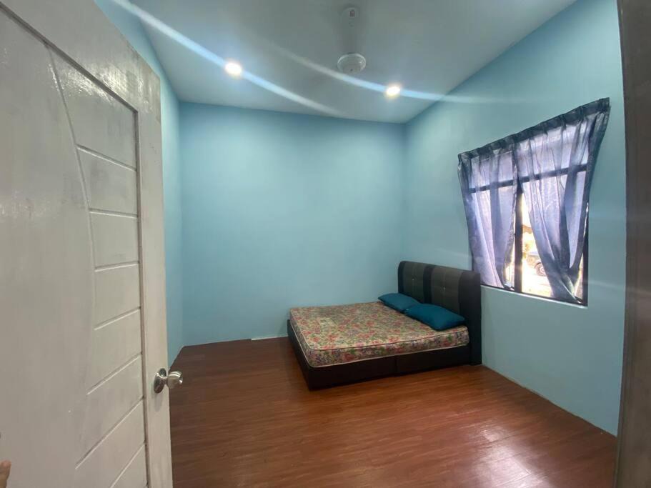 Photo of Bedroom in Padang Pasir Luas