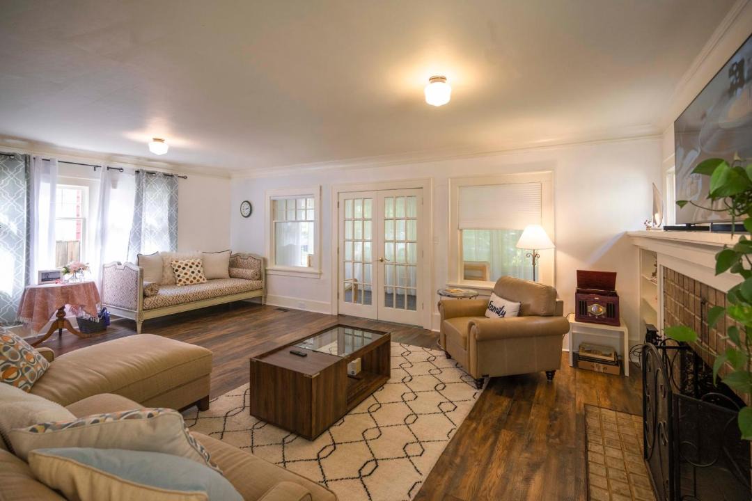 Photo of Others in University District