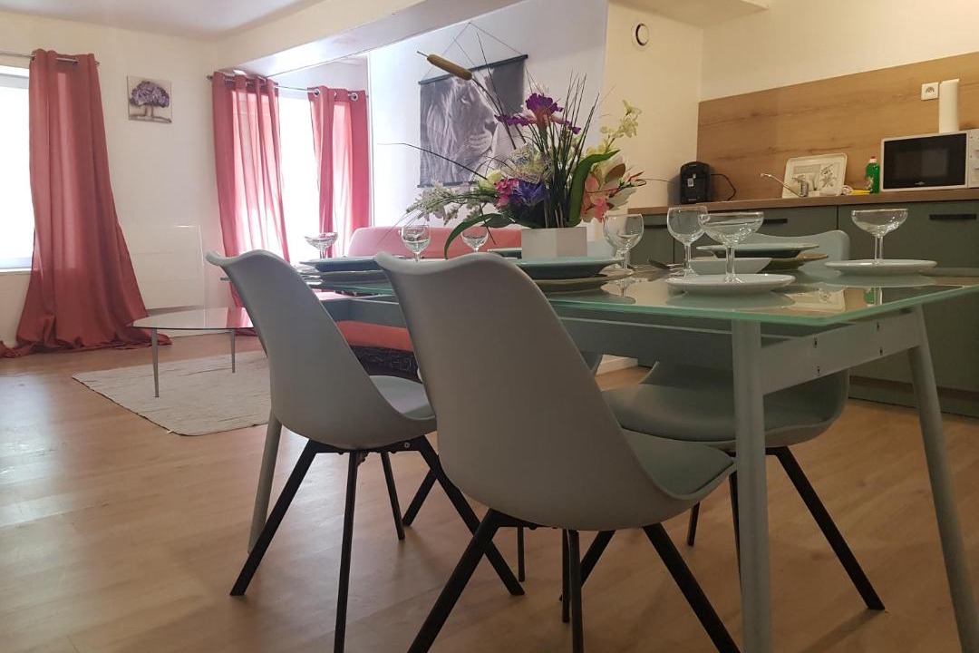 Photo of Livingroom in Saint-Junien