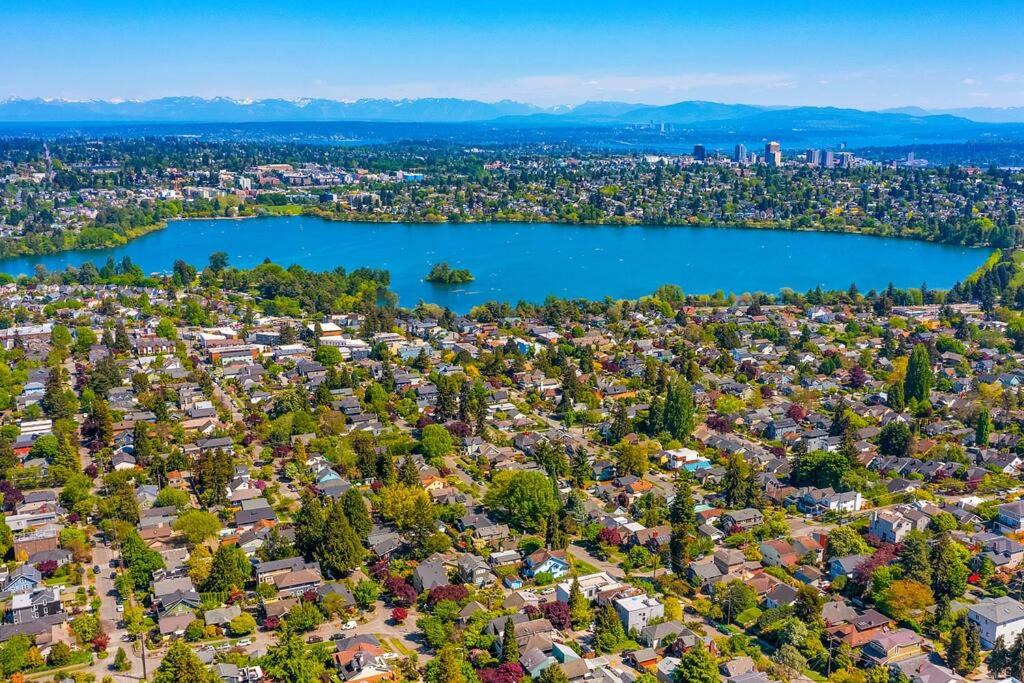 Photo of Others in Phinney Ridge