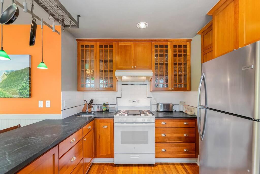 Photo of Others in Phinney Ridge