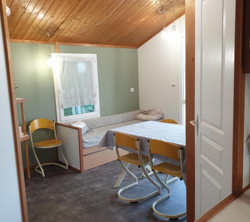 Photo of Others in Poncins