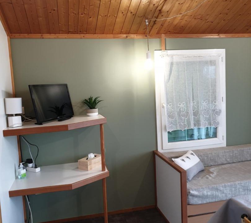 Photo of Others in Poncins