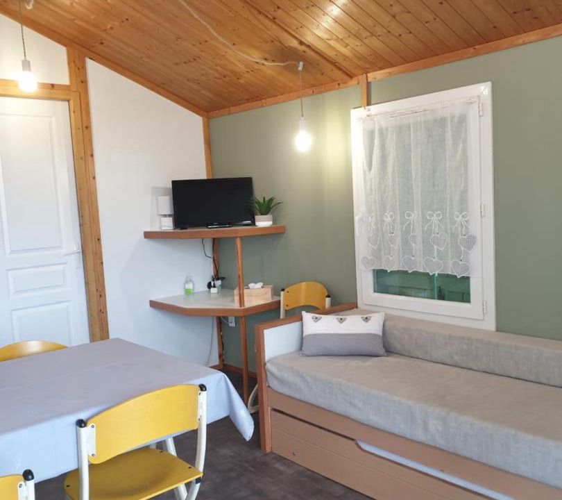 Photo of Others in Poncins