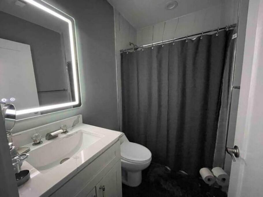 Photo of Bathroom in Collier Heights