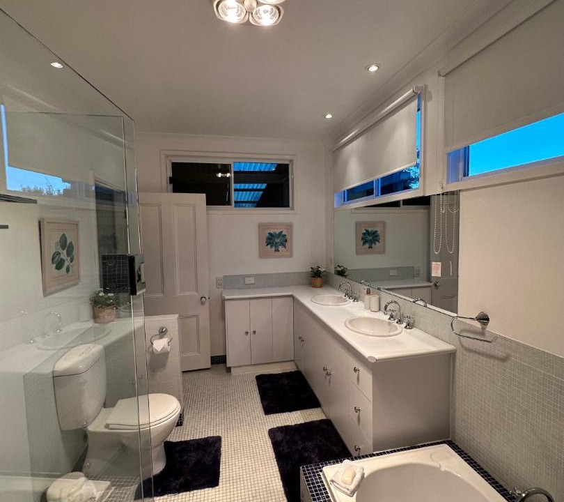 Photo of Bathroom in North Bendigo