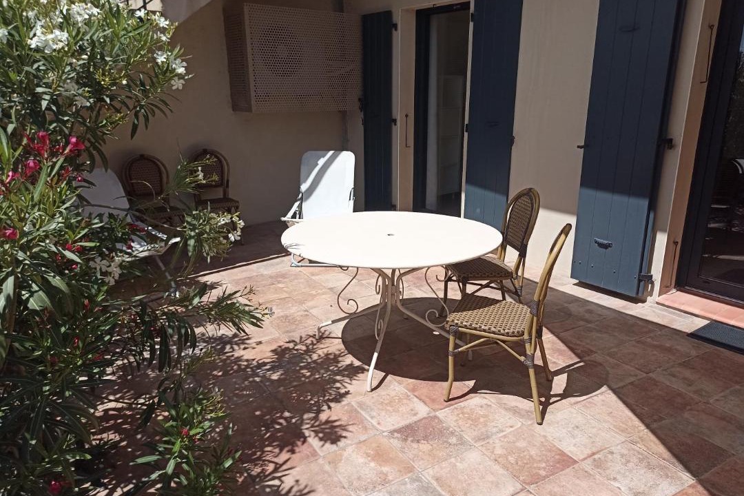 Photo of Others in Bages