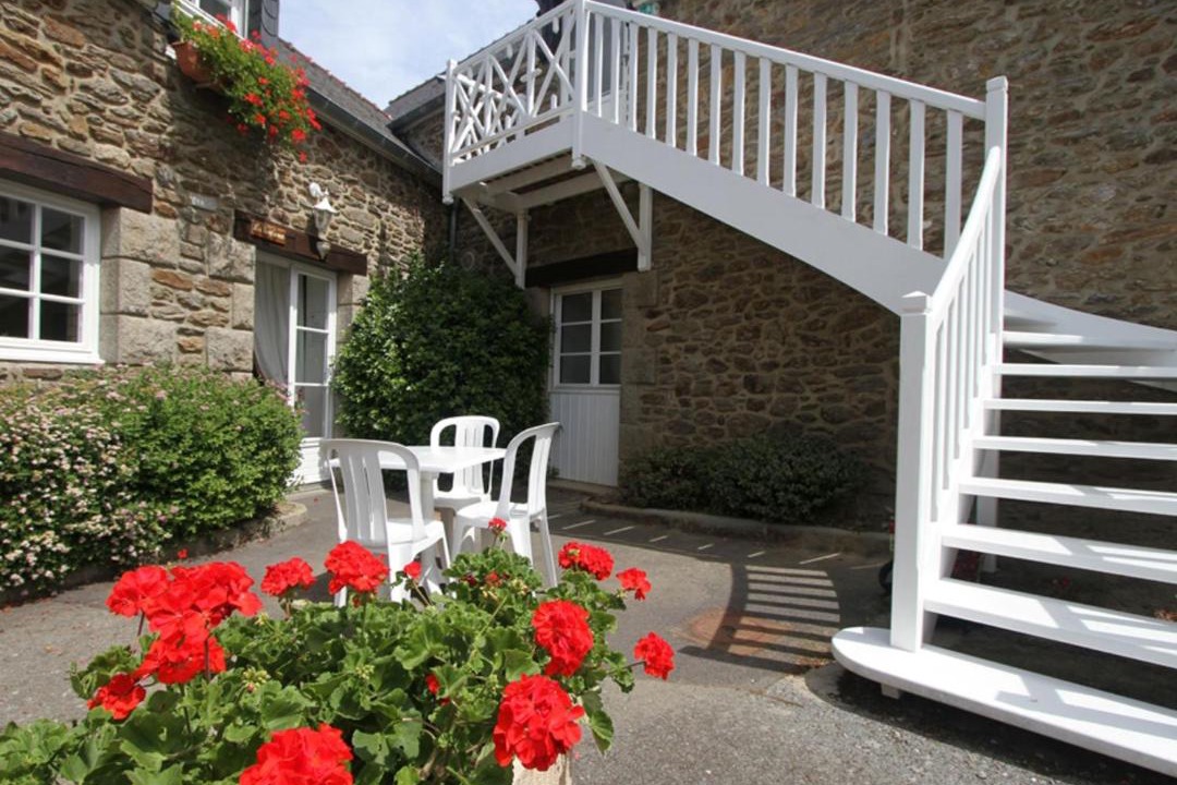 Photo of Patio Balcony in Saint-Jouan-des-Guerets