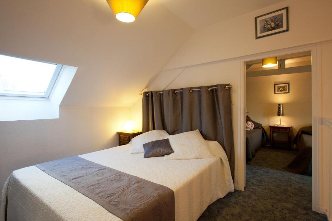 Photo of Bedroom in Saint-Jouan-des-Guerets