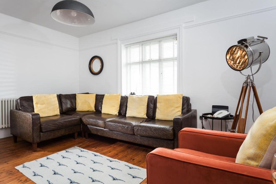 Photo of Livingroom in The Lizard