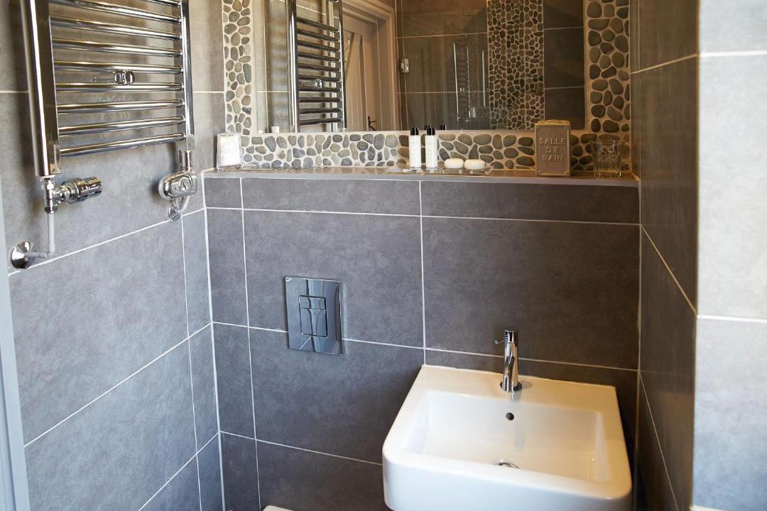 Photo of Bathroom in Long Itchington