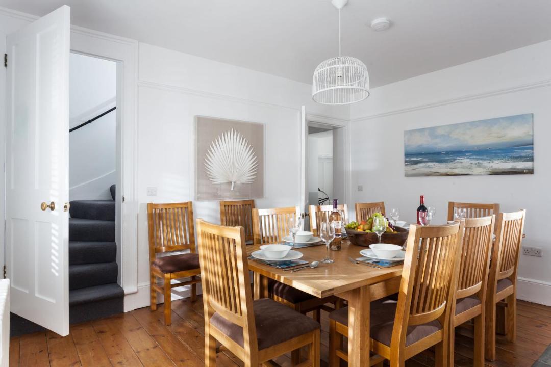 Photo of Others in The Lizard