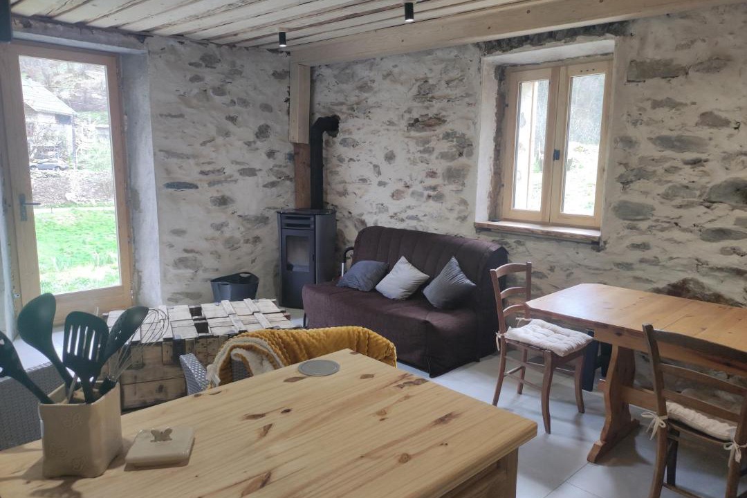 Photo of Others in Queige