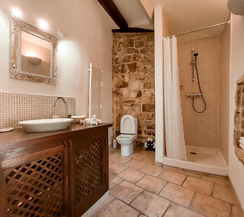 Photo of Bathroom in Barjac