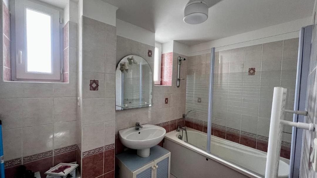 Photo of Bathroom in Chauffayer